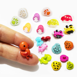 Ưa Thích Dễ Thương Hot Bán Chân Claw Chân Xe Train Động Vật Thiết Kế Nhựa ABS Nút Cho Trẻ Em Quần Áo - Product Image 1