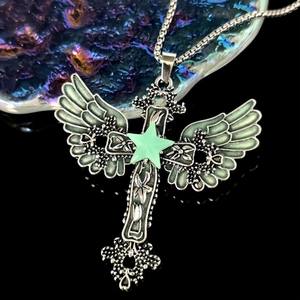 أجنحة ملاك قوطية مضيئة قلادة متقاطعة تتوهج في الظلام قلادة طويلة سلسلة لوليتا جمالية داكنة - Product Image 3