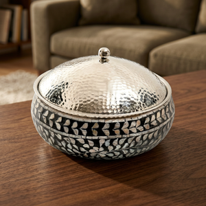 Casserole ronde en métal avec couvercle en acier inoxydable, design bohème, extérieur poli, pot durable - Product Image 5