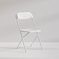 Chaises pliantes en plastique blanc pour la location d'événements Capacité de poids HDPE Empilable Pliable Portable Garden Party Heavy Duty 650 Lbs