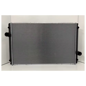 Radiateur robuste OEM 2591559C91/ 2001-3533 pour camions américains - Product Image 2
