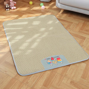 Tapis rafraîchissant pour chat et chien en soie glacée, respirant, pour l'été, fournitures pour animaux de compagnie, tapis d'entraînement pour chiots - Product Image 4