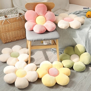Coussin de tournesol à six pétales en peluche super doux brodé <span class=keywords><strong>baie</strong></span> vitrée fleur rose coussin de siège pour enfants avec fonction de soulagement du stress - Product Image 2