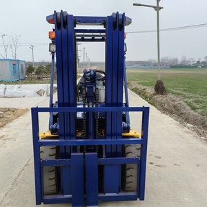 <span class=keywords><strong>Komatsu</strong></span> รถยกดีเซลขนาดเล็กมือสอง3ton 4.5เมตรพร้อม3เสารถขับเคลื่อนสี่ล้อ <span class=keywords><strong>Komatsu</strong></span> รถยกที่ใช้ในภูมิประเทศทั้งหมด - Product Image 4