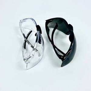 Protection de laboratoire de preuve d'acide de lunettes de sécurité résistantes chimiques pour le bouclier UV d'éclaboussure de recherche médicale de la <span class=keywords><strong>Science</strong></span> - Product Image 4