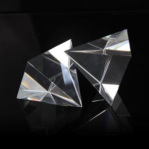 هرم زجاجي كريستالي شفاف بالجملة بسعر رخيص لتزيين المنزل والمكتب - Product Image 5