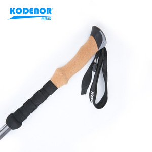 Bâtons de randonnée KODENOR ultralégers en fibre de carbone, télescopiques, pliables en trois sections, avec sac de transport - Product Image 2