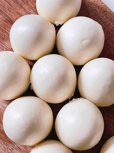 Machine à rouler la pâte de qualité supérieure, largement utilisée dans les restaurants de pizzas, machine à faire la pâte pour les rouleaux de printemps, machine à rouler la pâte à biscuits - Product Image 3