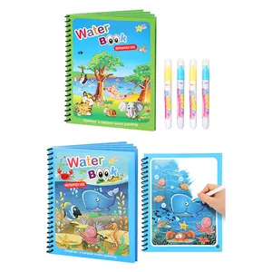 Acqua di vendita calda disegno riutilizzabile penna pittura astronauta educativo disegno personalizzato del libro di pittura acqua per i bambini