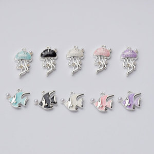 Pendentifs en forme de méduse et de poisson sur le thème de l'océan, en alliage de zinc, pour la fabrication de bijoux DIY, breloques unisexes GJ390 - Product Image 3