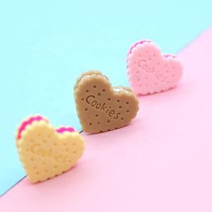 Accesorios de Resina DIY: Decoración de Teléfono Móvil con Diseño de Galleta Sándwich Corazón de Durazno, Comida Japonesa y Juguetes - Product Image 2