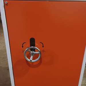 Meuleuse d'angle en alliage d'aluminium très vendue <span class=keywords><strong>pour</strong></span> portes et fenêtres, machine à PVC <span class=keywords><strong>pour</strong></span> la fabrication de fenêtres et de portes - Product Image 3