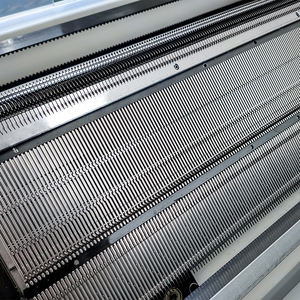 <span class=keywords><strong>Kingtiger</strong></span> 72 polegadas automático eletrônico lã chapéu Flat tricô máquinas Popular escola camisola colar Flat fazendo máquinas - Product Image 4