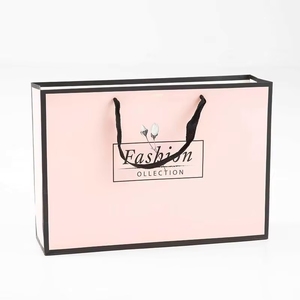 Bolsas de Papel Personalizadas al por Mayor, Bolsas de Cartón de Lujo con Logotipo en Lámina Plateada para Empaque de Ropa, para Boutiques y Tiendas - Product Image 5