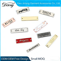 Étiquettes métalliques personnalisées avec logo, marquage en relief, quincaillerie pour sacs à main, vêtements, chaussures, abayas, hijabs, accessoires, haute qualité