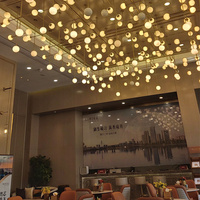 Grande lampe suspendue décorative en acier pour hall d'hôtel, cadre carré, lustre moderne de luxe pour salle de banquet