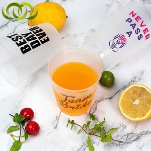 Tasses de stade en PP réutilisables et personnalisables Conception de logo moderne Événement de fête de mariage Verres bon marché Carton emballé en <span class=keywords><strong>plastique</strong></span> - Product Image 1