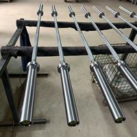 Barre d'haltères en acier robuste pour usage domestique et commercial, avec poignée antidérapante, design portable, longueur réglable de 1,2 m à 2,2 m, 2 roulements