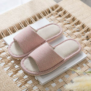 Pantuflas de algodón gruesas antideslizantes para toda la familia, para otoño e invierno, para hombres y mujeres, aptas para interiores y exteriores. - Product Image 4