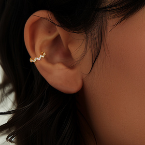 ROXI Pendientes de Cartílago y Anillo de Nariz Personalizados de Plata de Ley 925 con Incrustaciones de Circonita Ondulada, Joyería para Piercing S925 - Product Image 3