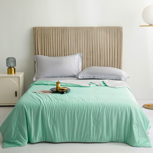 Edredón fresco de poliéster de doble cara ligero moderno edredón refrescante de verano con bordado para uso en hoteles y hogares - Product Image 4
