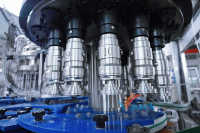 Machine idéale pour la production de jus de fruits, remplisseuse de jus, en verre, canette domestique