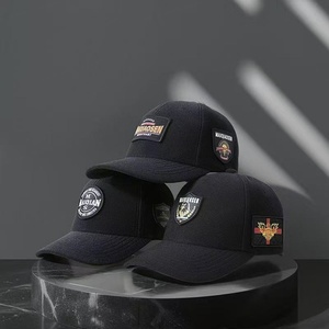 Casquettes de camionneur personnalisées en laine pour hommes avec logo et badge d'activité - Product Image 1