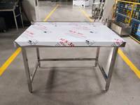 Table commerciale d'acier inoxydable de fabrication en acier de cuisine avec le sous-plateau et les roues pour l'usage de hôtel et de restaurant