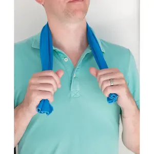 Asciugamano rinfrescante con bottiglia gadget personalizzati - Product Image 1