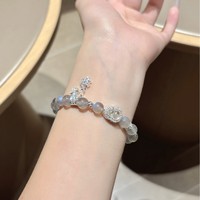 Bracelet en cristal naturel multi-prismes gris clair en forme de gourde : Luxe léger, polyvalent, design tendance, cadeau idéal