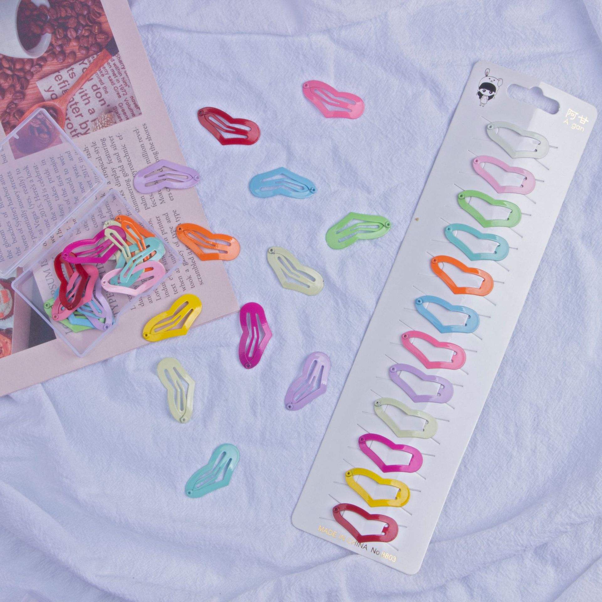 Heart - shaped Card Holder