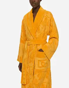 Top-High Quality Plush Jacquard Bathrobe Customized Design Adult Cotton Bathrobe