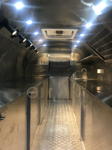 Remolque de Comida Totalmente Equipado en Venta en Europa, Remolque Personalizado para Venta de Té de Burbujas, Café y Otros Alimentos - Product Image 3