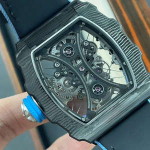 Montre mécanique haut de gamme tendance avec boîtier en fibre de carbone, tourbillon en forme de tonneau, couleur contrastée bleue et cadran squelette. - Product Image 5