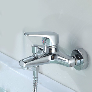 Robinet de douche mural en cuivre avec mitigeur et cartouche céramique, design moderne pour ensemble de douche et bain - Product Image 1