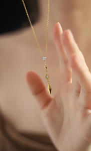 Collier en acier inoxydable plaqué or avec croix en zircon, élégante chaîne de clavicule, bijoux pour femmes - Product Image 5