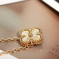 Collier en zircon de style nouveau en gros, plaqué or, collier à pendentif pour femme