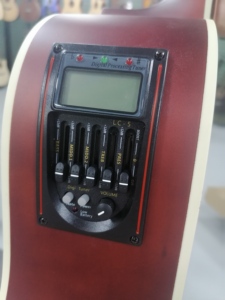 Preamplificador <span class=keywords><strong>de</strong></span> 5 Bandas con Ecualizador LC-5, Afinador para <span class=keywords><strong>Guitarra</strong></span> Acústica, Ecualizador Piezoeléctrico para Instrumentos <span class=keywords><strong>de</strong></span> Cuerda, Piezas y Accesorios - Product Image 6