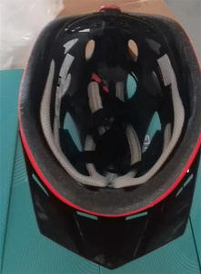 <span class=keywords><strong>Casque</strong></span> <span class=keywords><strong>de</strong></span> cyclisme unisexe ultraléger intégré moulé pour vélo <span class=keywords><strong>de</strong></span> route <span class=keywords><strong>de</strong></span> montagne, casquettes <span class=keywords><strong>de</strong></span> <span class=keywords><strong>vtt</strong></span> sans danger, couleur rouge - Product Image 6