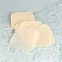 Tampon tonifiant semi-gel coloré bleu, concept rafraîchissant semi-gel, matière première sèche en tissu non tissé