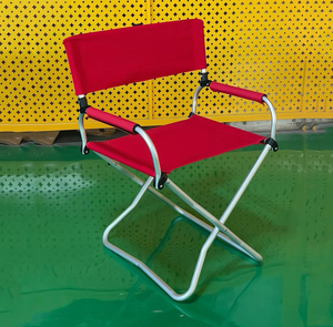 Chaise <span class=keywords><strong>de</strong></span> camping pliable compacte et portable en aluminium avec dossier et accoudoirs pour la plage, la pêche et les événements - Product Image 1