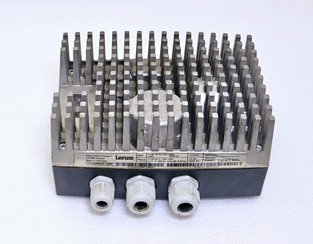 Brand New E82MV251_2B001 8200 SERIES MOTEC MOTER CONTROLLER