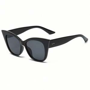Gafas de Sol de Moda Vintage 2022 para Hombre y Mujer, Montura Grande, Lentes Degradadas, Gafas de Sol de Ojo de Gato Extra Grandes - Product Image 3
