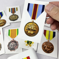 Étiquettes en PVC en vinyle d'impression imperméables pour boîte d'emballage Autocollant de transfert adhésif d'impression d'autocollant en PVC personnalisé de haute qualité