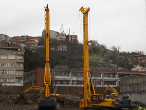 50-tons rotatieboorinstallatie XR150D, hoog-efficiënte palenrammateriaal voor constructiefunderingen. - Product Image 2