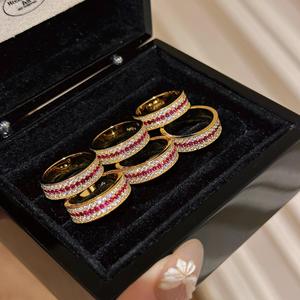 Anillo de Plata de Ley S925 con Tres Hileras de Diamantes, Brillante Rojo Rosa, con un Toque de Lujo, Moda Clásica y Sensación de Alta Gama - Product Image 5