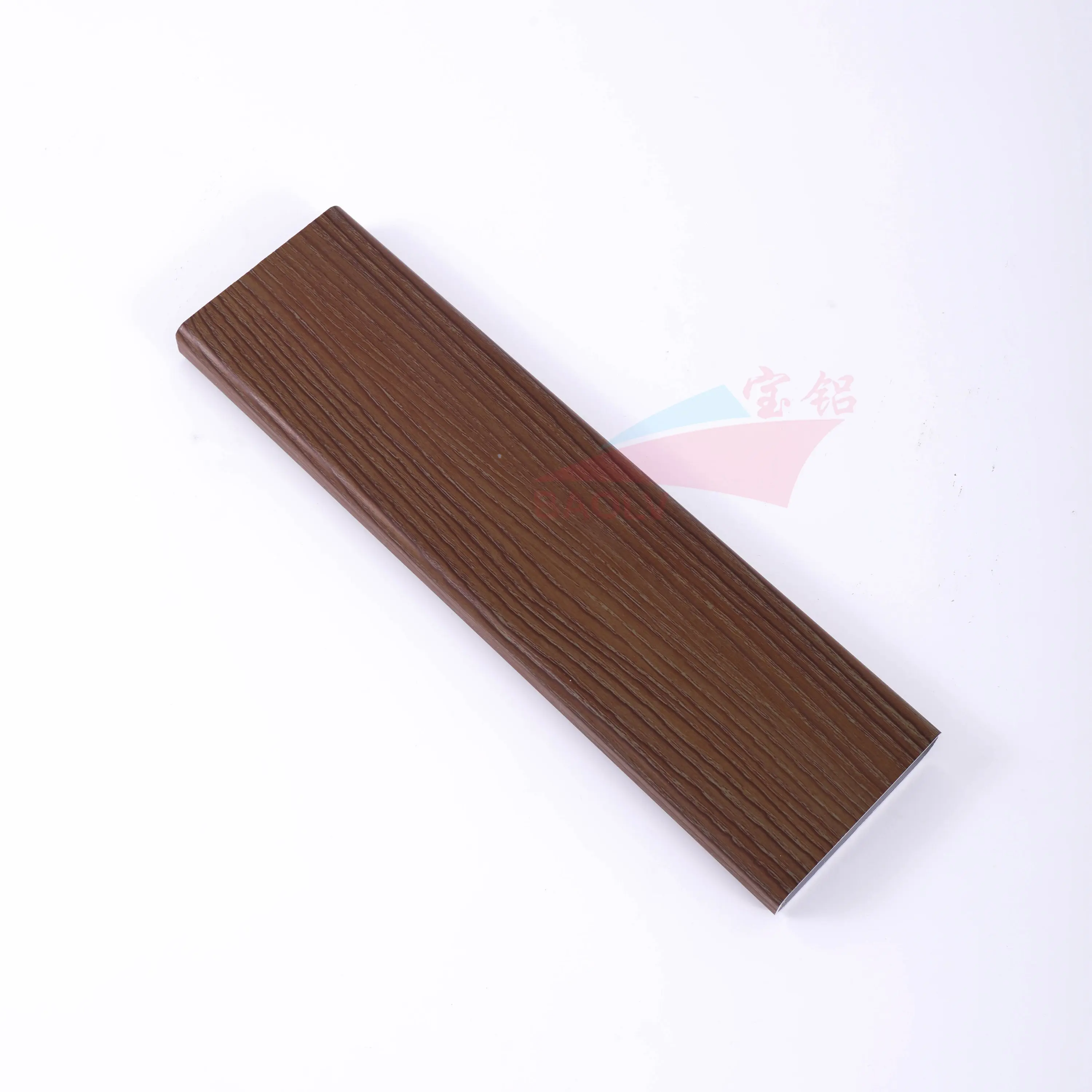 Profilo di finitura in legno di alluminio con tubo quadrato in alluminio a grana di legno per pergola esterna