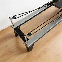 Lit de Pilates en aluminium robuste et durable pour la flexibilité, l'étirement, la récupération posturale, le remodelage corporel et l'entraînement du tronc, idéal pour la maison et le studio