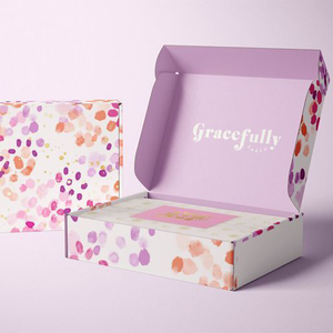 Boîtes d'expédition postales personnalisées pour vêtements de commerce électronique recyclés, emballage de luxe pour cosmétiques et cadeaux, boîtes d'expédition avec doublure en éponge - Product Image 4