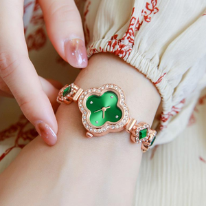 Venta caliente Pulsera de cuatro hojas Reloj de cuarzo Artículos diversos para el hogar - Product Image 5